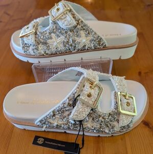 House of Harlow 1960 White & Silver Beaded Confetti Sandals Color Block 2 Buckle